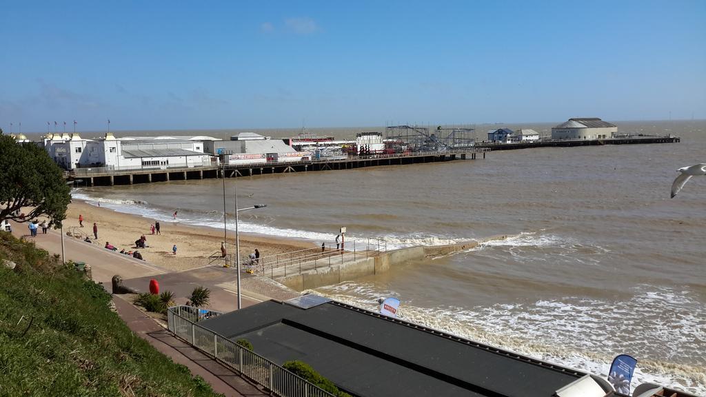 The Sandrock Clacton-on-Sea Luaran gambar