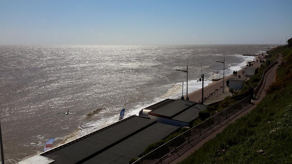 The Sandrock Clacton-on-Sea Luaran gambar