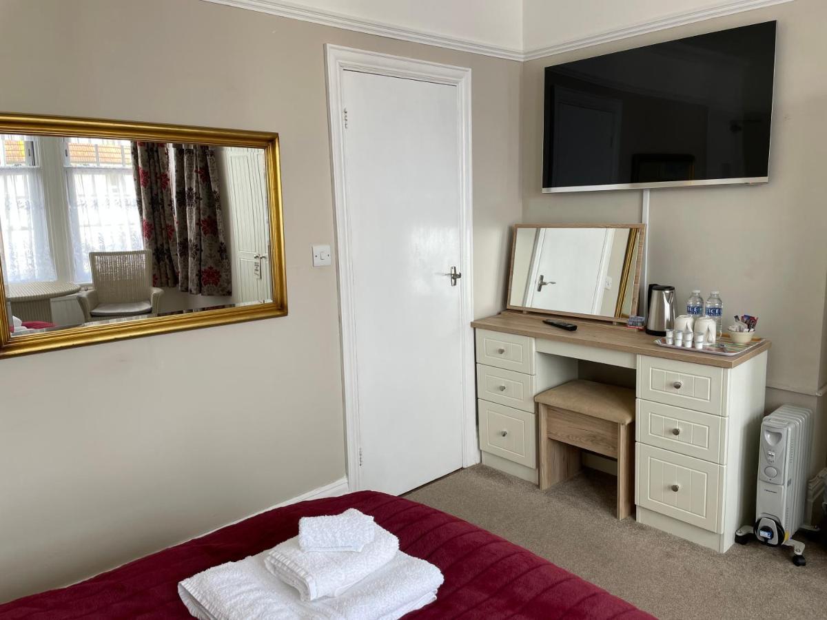 The Sandrock Clacton-on-Sea Luaran gambar